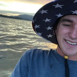 Meet your Posher, Dacoda